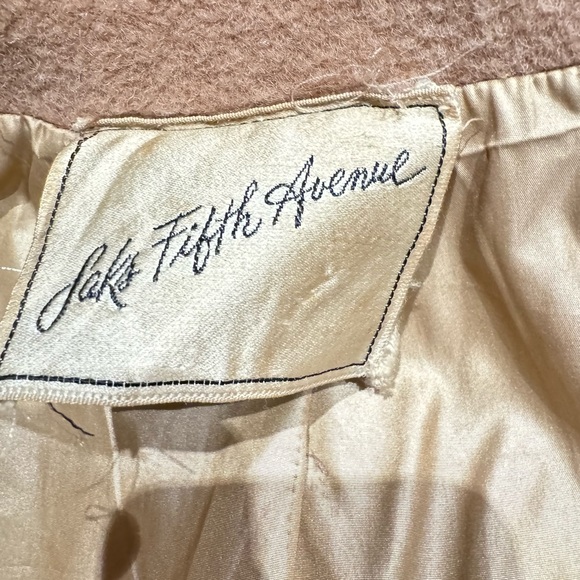 Beautiful wrap coat from Saks Fifth Avenue. Camel color. Excellent condition. - Picture 4 of 4